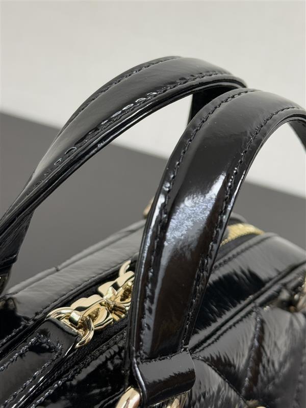 2026131205938530 900